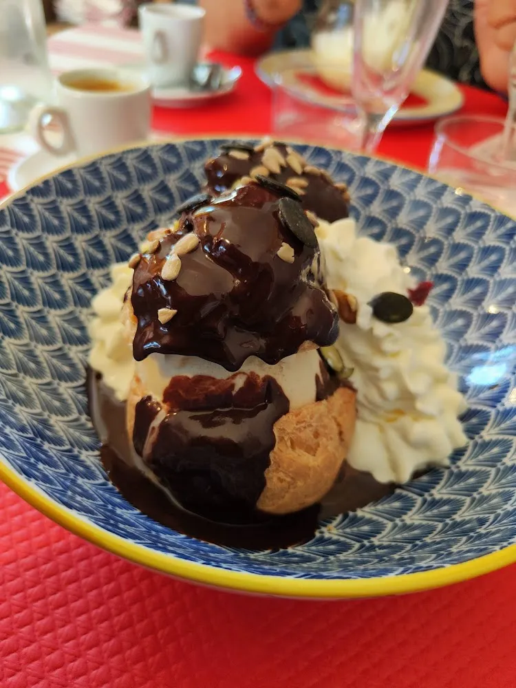 Profiteroles Maison